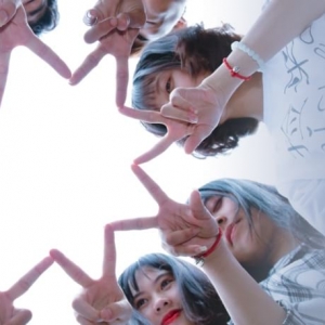 Imagem de “Terra Média”: jovens ao poder!