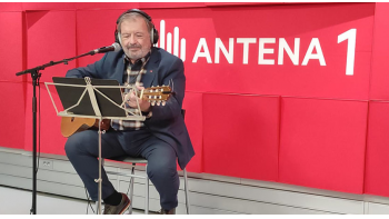 Carlos Alberto Moniz veio “Por Esse Mar Abaixo” até à Antena 1