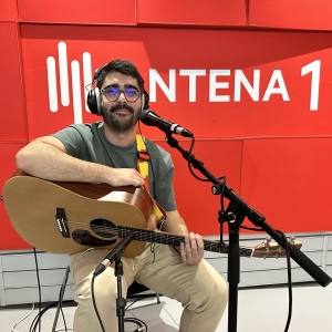 Imagem de João Couto interpreta novo single na Antena 1