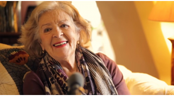 A Antena 1 assinala o 86.º aniversário de Simone de Oliveira