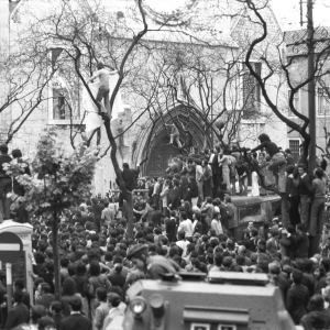 Imagem de “De Cravo ao Peito”: meia-noite e vinte, hora da Liberdade
