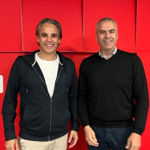 Imagem de Nuno Gomes em conversa com Paulo Sérgio