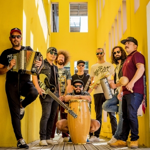 Imagem de Os Kumbia Boruka, da América Latina, passam por Lyon e aterram no Palco Matriz do MED 2024