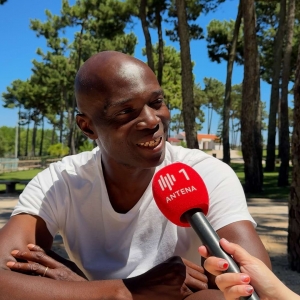 Imagem de “Mesa para Dois” com Francis Obikwelu