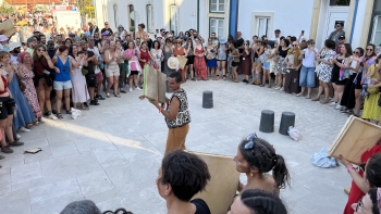 O BONS SONS cantou com o Coro das Mulheres da Fábrica