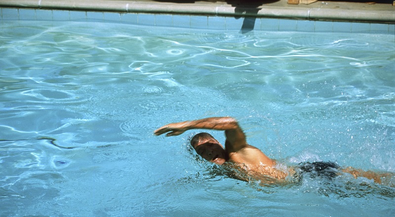 “Sob a Superfície: A Piscina no Cinema”