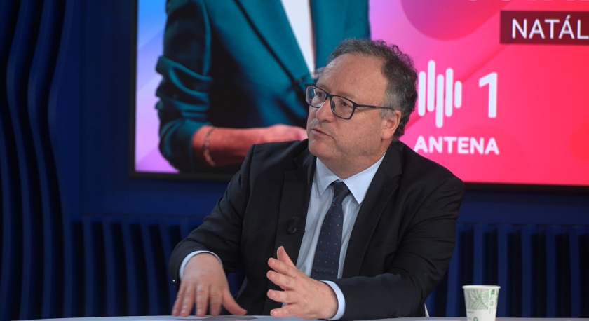 Imagem de Almirante “é um candidato de plástico”, diz Francisco Assis