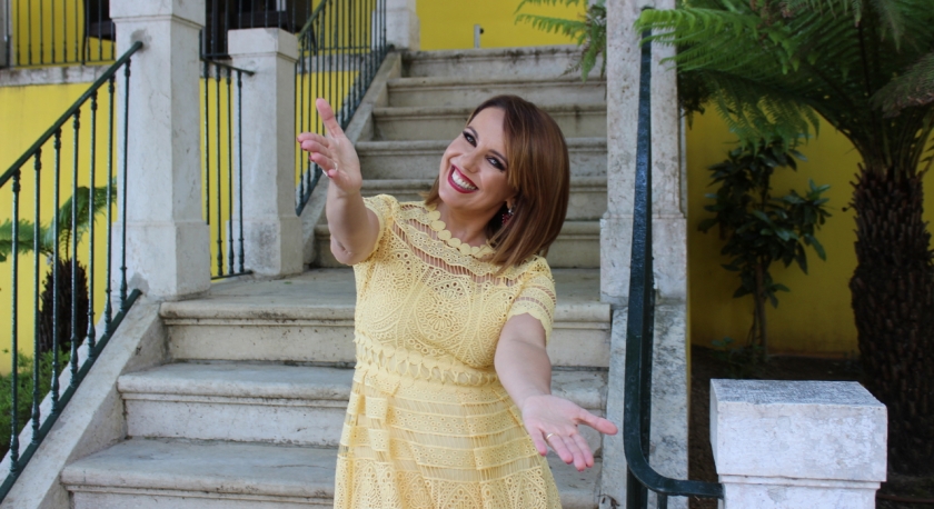 Imagem de Tânia Ribas de Oliveira à conversa com Inês Maria Meneses