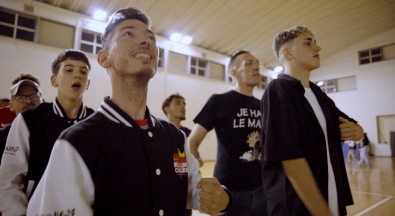 Imagem de Bela-Flor – Campolide: entrega que se faz em festa