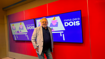 Imagem de “Mesa para Dois” com António Macedo