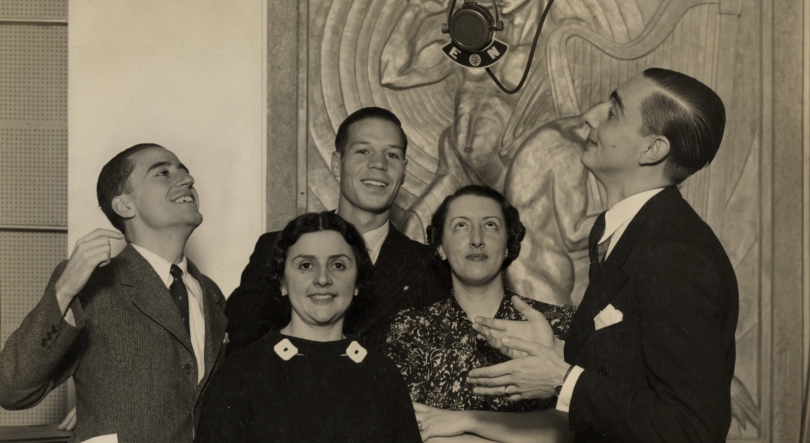 Imagem de Os 90 anos da rádio pública, década a década