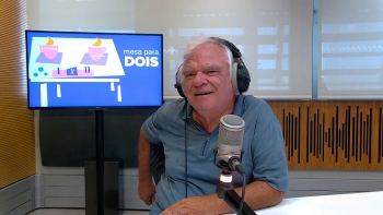 Imagem de “Mesa para Dois” com Francisco Sena Santos