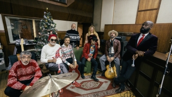 Imagem de Cais Sodré Funk Connection: “Christmas Soul Party Vol. 1”