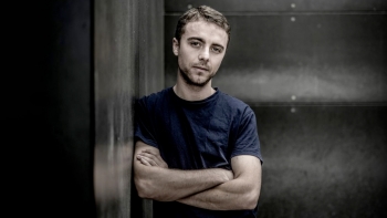 Imagem de “Mesa para Dois” com Pedro Cabeleira