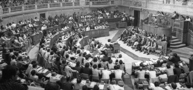 Imagem de “De Cravo ao Peito”: as primeiras legislativas