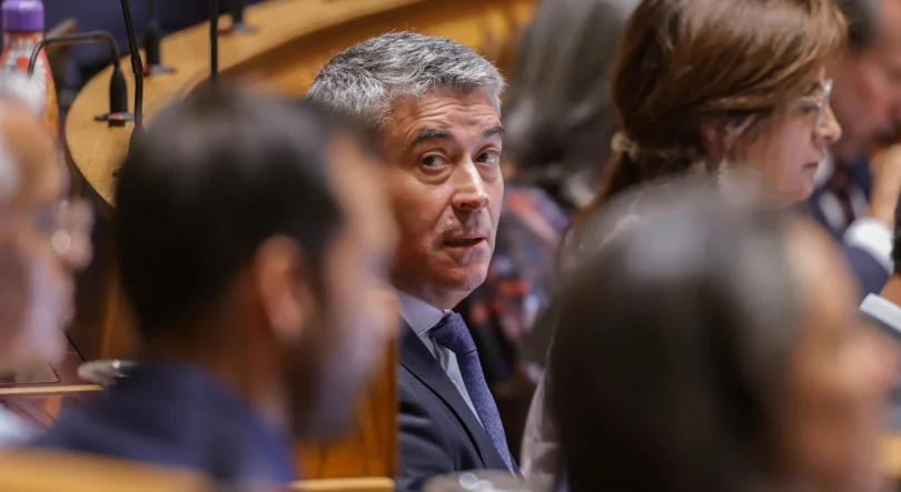Imagem de “Abstenção do PS deixa o Chega à solta”