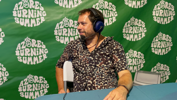 Imagem de Filipe Tavares, do Festival Azores Burning Summer, no “Mesa para Dois”