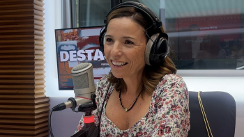 Imagem de Anabela e o seu “Presente – 40 Anos de Carreira”, no “Destacável”