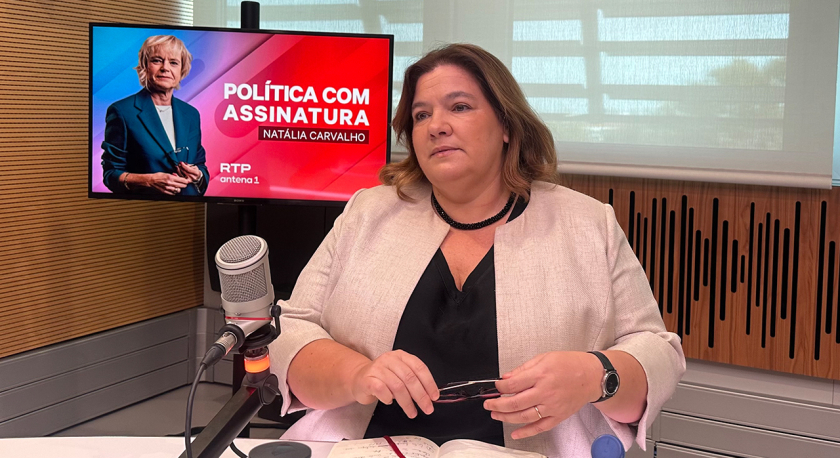 Imagem de Alexandra Leitão: “Passos Coelho divide mas clarifica”